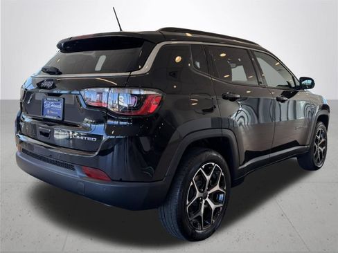 Used 2025 Jeep Compass Limited AWD/4WD image 7