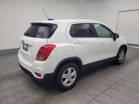 Used 2020 Chevrolet Trax LS w/ Tint and Cruise Package FWD image 9