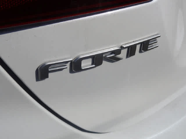 Used 2024 Kia Forte LXS FWD image 20
