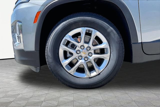 Used 2023 Chevrolet Traverse LS FWD image 22