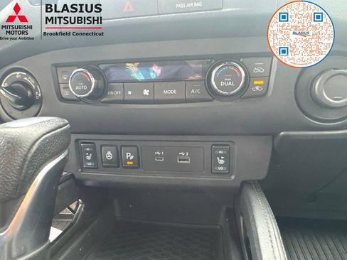 Used 2022 Nissan Frontier PRO-4X AWD/4WD image 30