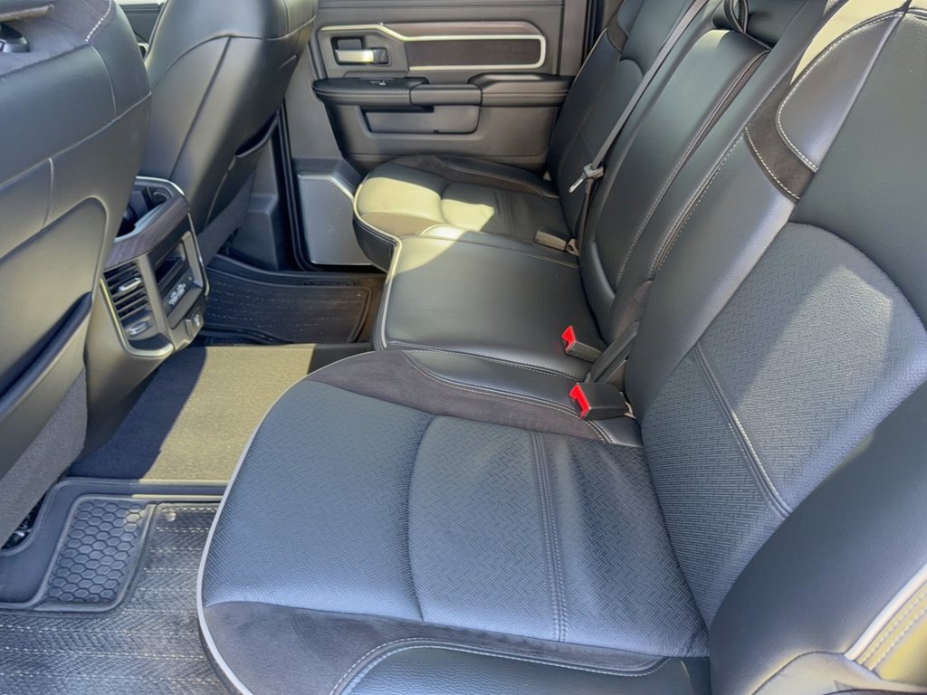 Used 2025 RAM 3500 Laramie AWD/4WD image 25