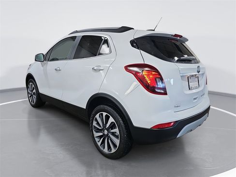 Used 2022 Buick Encore Preferred w/ Safety Package image 5