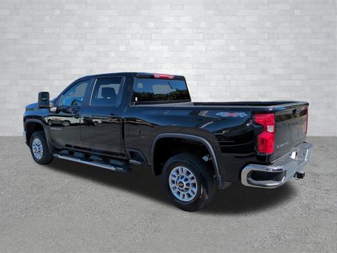 Used 2024 Chevrolet Silverado 2500 LT image 6