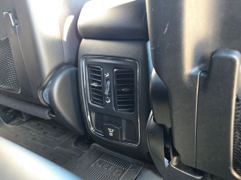 Used 2021 Jeep Grand Cherokee Laredo X image 10