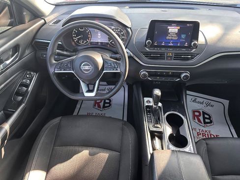 Used 2021 Nissan Altima 2.5 SV image 16