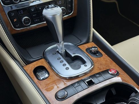 Used 2014 Bentley Continental GT image 30