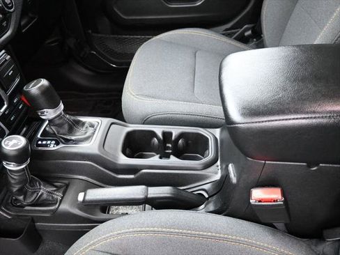 Certified 2024 Jeep Gladiator Sport image 20