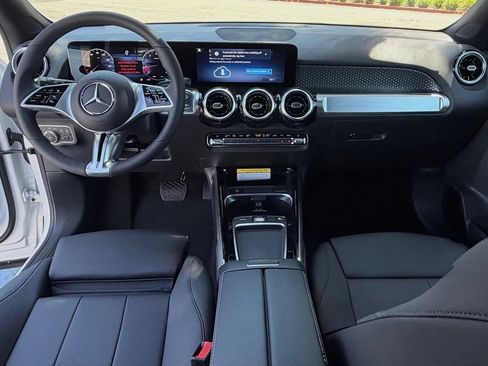 New 2026 Mercedes-Benz GLB 250 image 29