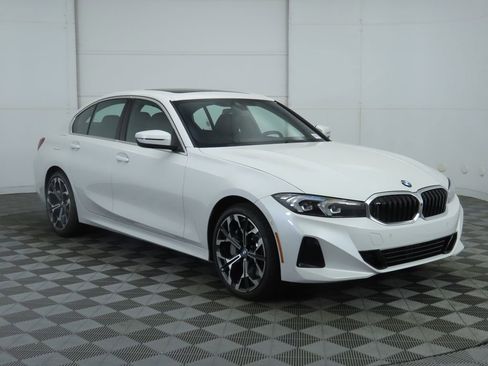 New 2026 BMW 330i Sedan w/ Premium Package image 3
