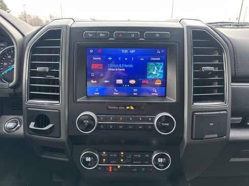 Used 2021 Ford Expedition Max XLT image 11