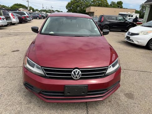 Used 2016 Volkswagen Jetta S FWD image 2