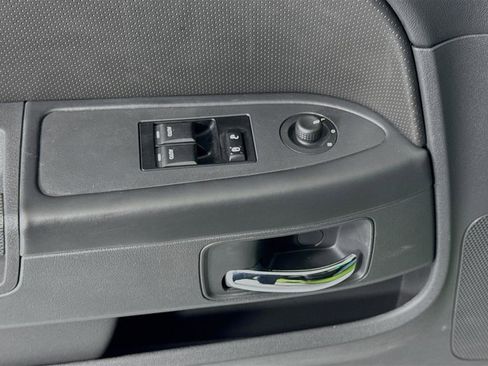 Used 2011 Dodge Challenger R/T image 21