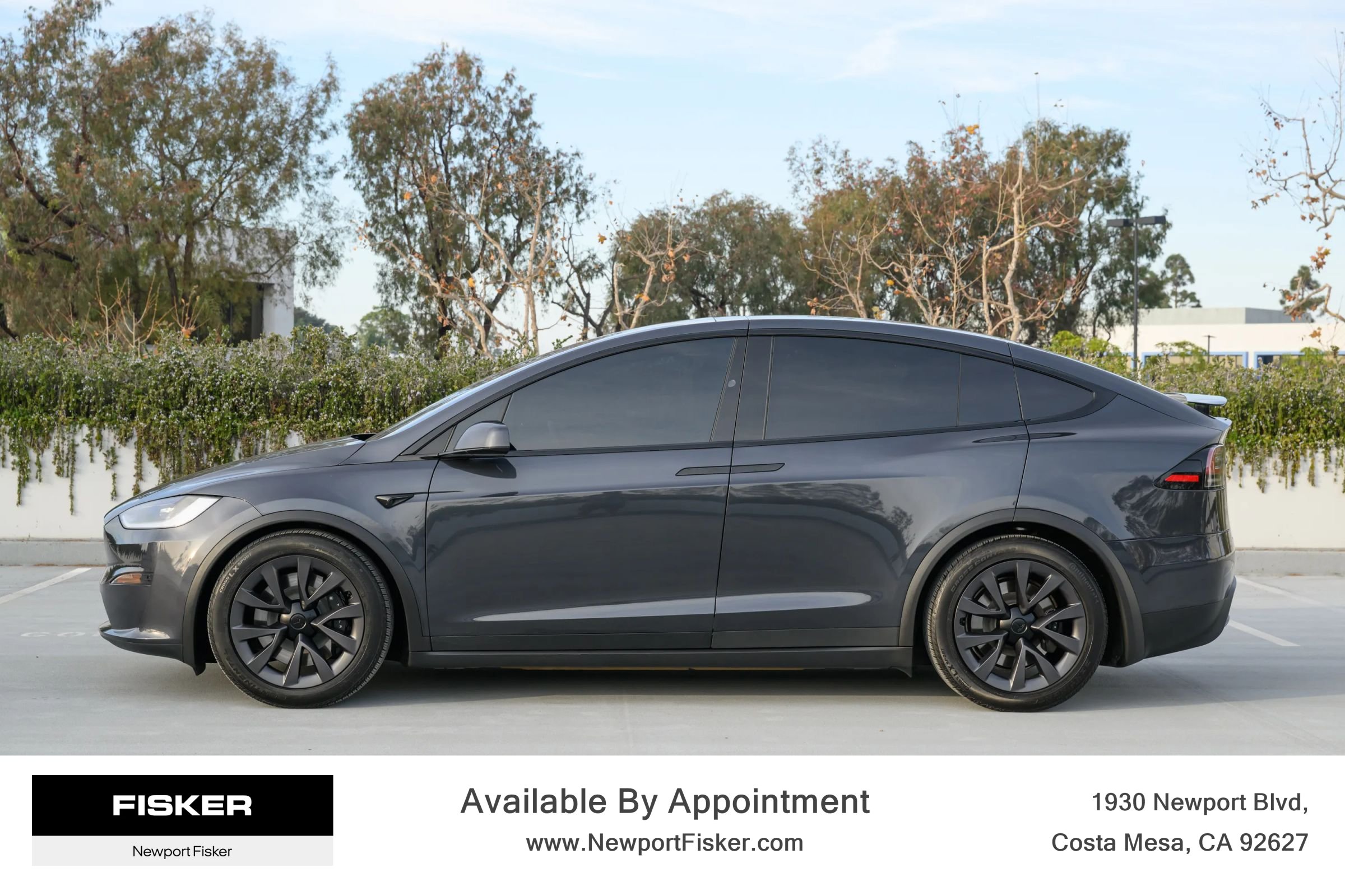 Used 2024 Tesla Model X AWD/4WD image 2