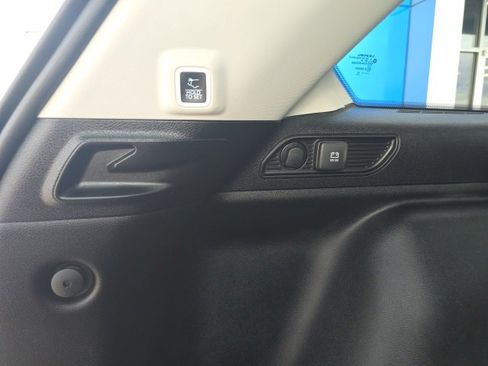 Used 2022 Jeep Grand Cherokee Limited image 11