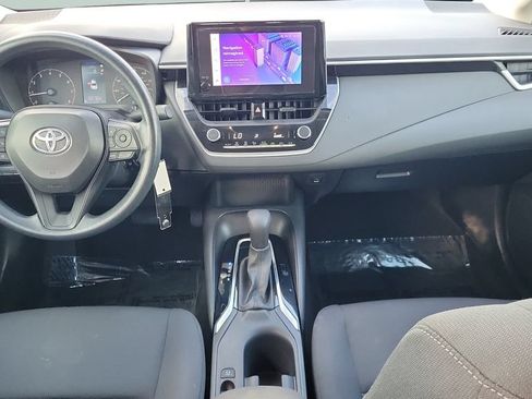 Used 2024 Toyota Corolla LE FWD image 11