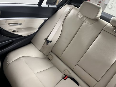 Used 2018 BMW 330i xDrive Sedan w/ Premium Package image 22