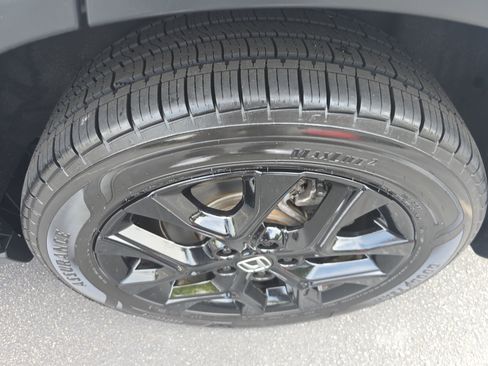 Certified 2024 Honda HR-V Sport image 31
