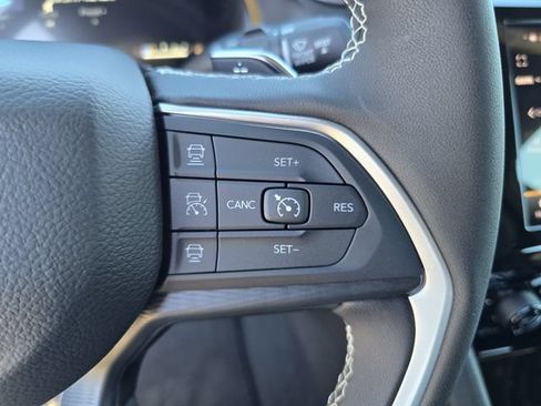 New 2026 Jeep Grand Cherokee Laredo X AWD/4WD image 25