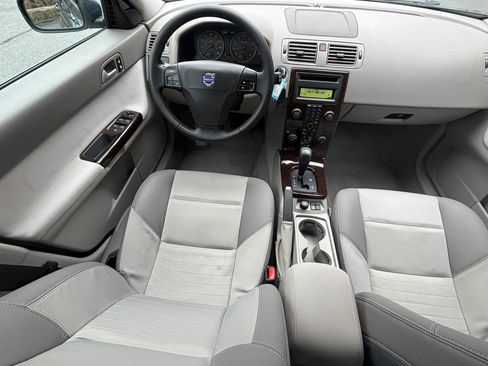 Used 2006 Volvo V50 2.4i image 27
