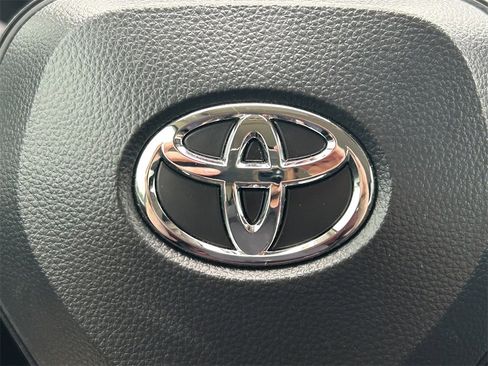 Certified 2025 Toyota Corolla LE image 33