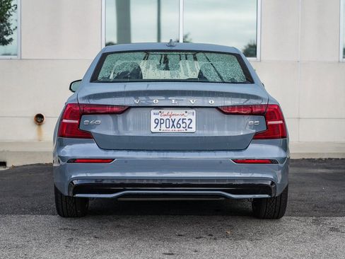 Used 2024 Volvo S60 B5 Core image 5