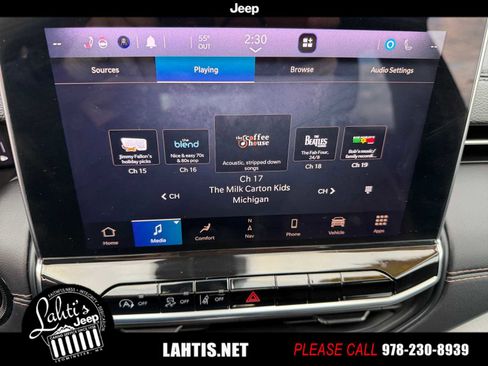 Certified 2022 Jeep Compass Limited w/ (RED) Package image 38