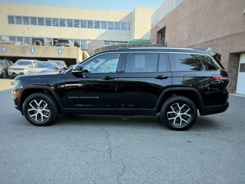 Used 2023 Jeep Grand Cherokee L Limited w/ Luxury Tech Group II AWD/4WD image 14
