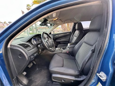 Used 2021 Chrysler 300 Touring w/ Sport Appearance Package RWD image 21