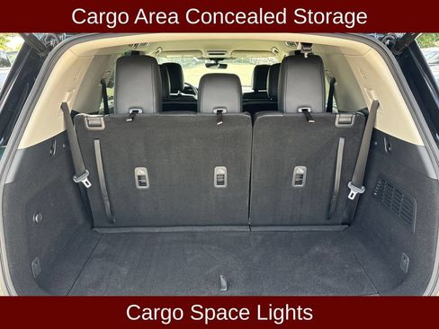 Used 2023 Nissan Pathfinder SL AWD/4WD image 29