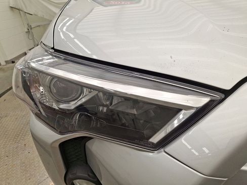 Used 2019 Toyota 4Runner SR5 image 27