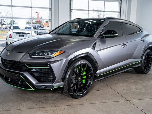 Used 2019 Lamborghini Urus image 11