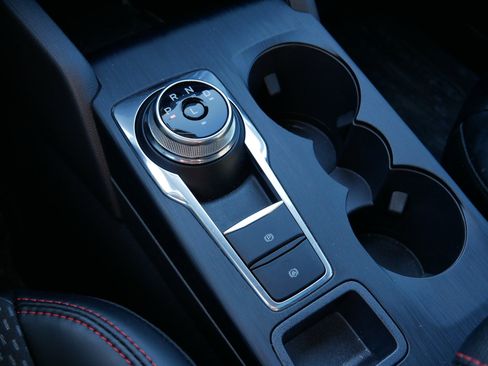 Used 2025 Ford Escape ST-Line Select w/ Tech Pack #2 image 24