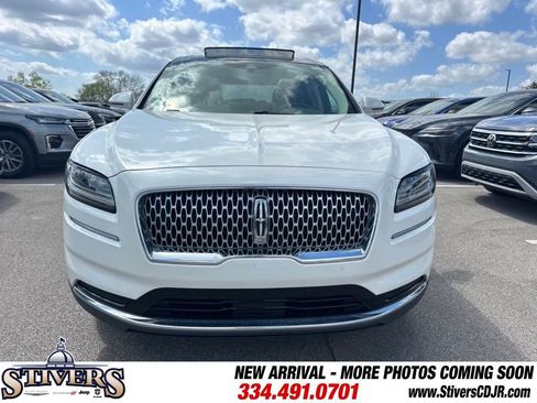 Used 2022 Lincoln Nautilus Reserve image 2