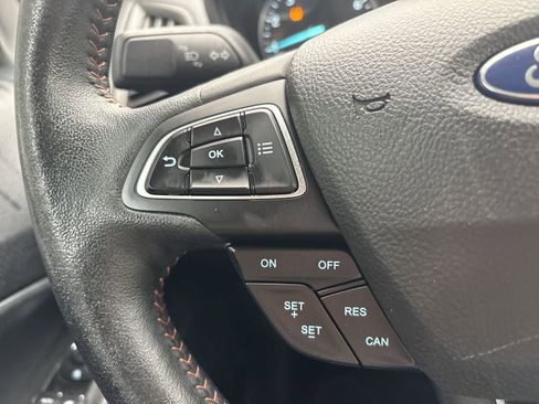 Used 2021 Ford EcoSport SE w/ SE Convenience Package image 29