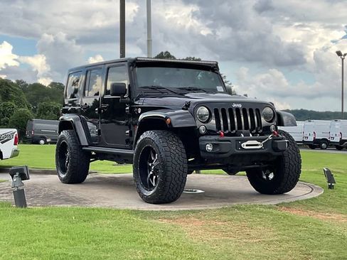 Used 2015 Jeep Wrangler Unlimited Rubicon AWD/4WD image 1
