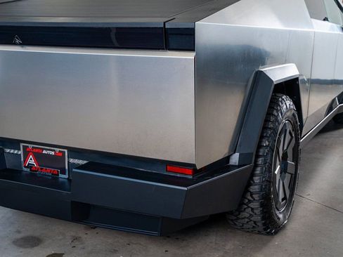 Used 2024 Tesla Cybertruck AWD Crew Cab image 26