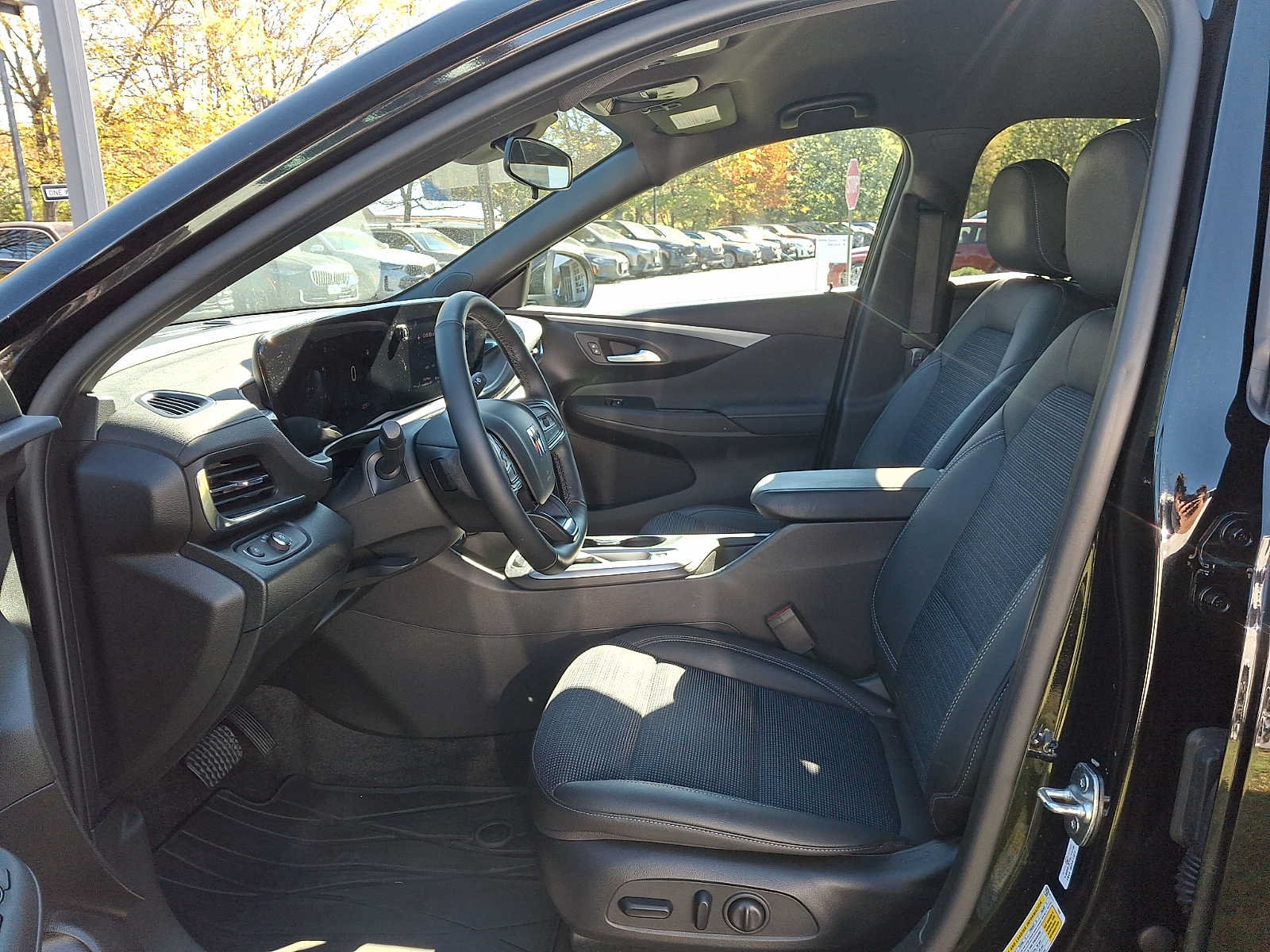 Used 2024 Buick Envista Preferred w/ Convenience I Package FWD image 13