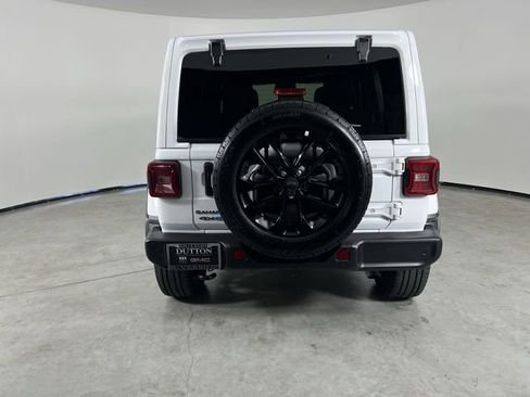 Used 2025 Jeep Wrangler Unlimited Sahara w/ Safety Group AWD/4WD image 7