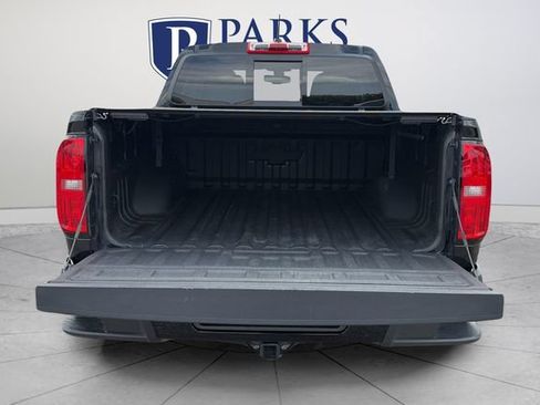 Used 2018 Chevrolet Colorado Z71 w/ Z71 Midnight Edition AWD/4WD image 19