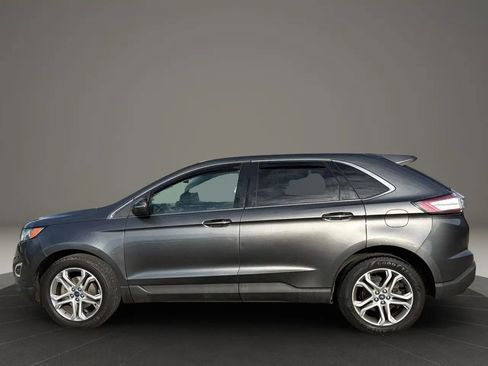 Used 2017 Ford Edge Titanium FWD image 4