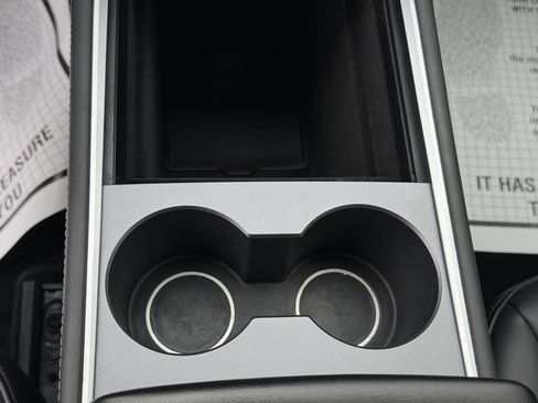 Used 2023 Tesla Model Y Long Range image 29