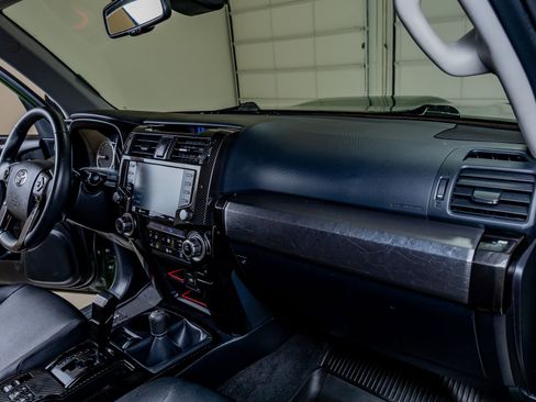 Used 2020 Toyota 4Runner TRD Pro AWD/4WD image 17