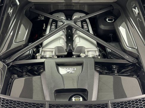 Used 2021 Audi R8 V10 RWD image 34