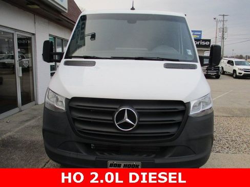 Used 2023 Mercedes-Benz Sprinter 3500 image 2