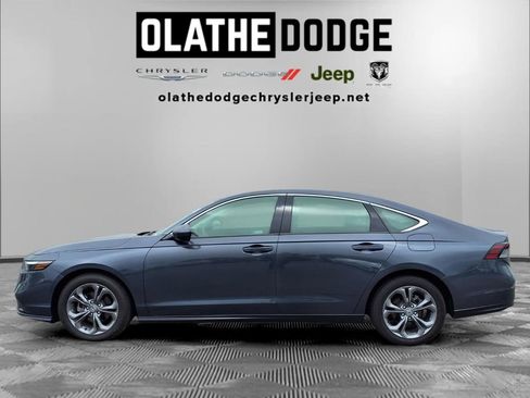 Used 2024 Honda Accord EX image 19