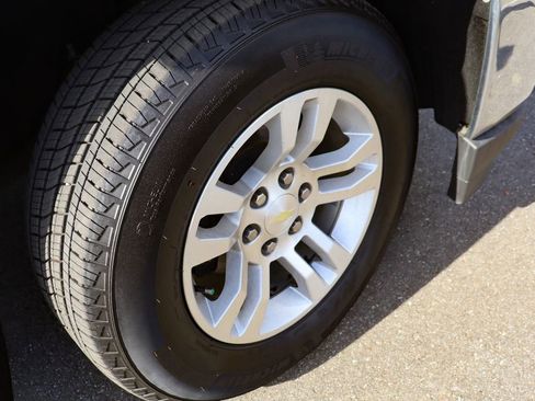 Used 2018 Chevrolet Silverado 1500 LTZ w/ LTZ Plus Package image 38