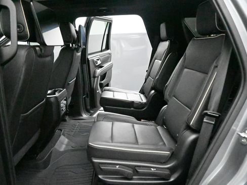 Used 2021 GMC Yukon SLT w/ SLT Luxury Plus Package AWD/4WD image 20