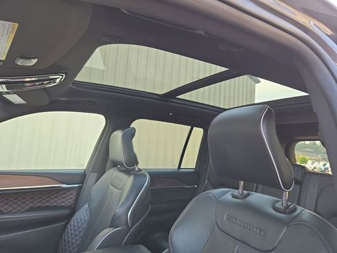 Used 2024 Jeep Grand Cherokee Summit image 28