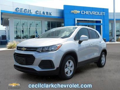 Used 2022 Chevrolet Trax LS w/ Tint and Cruise Package